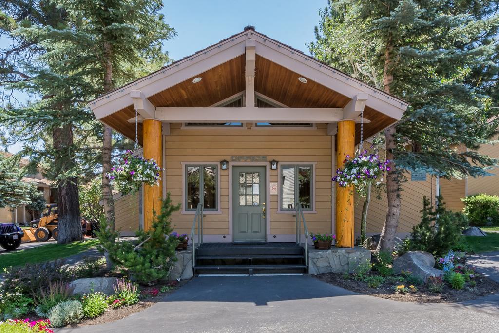 Mammoth Creek * Mammoth Lakes